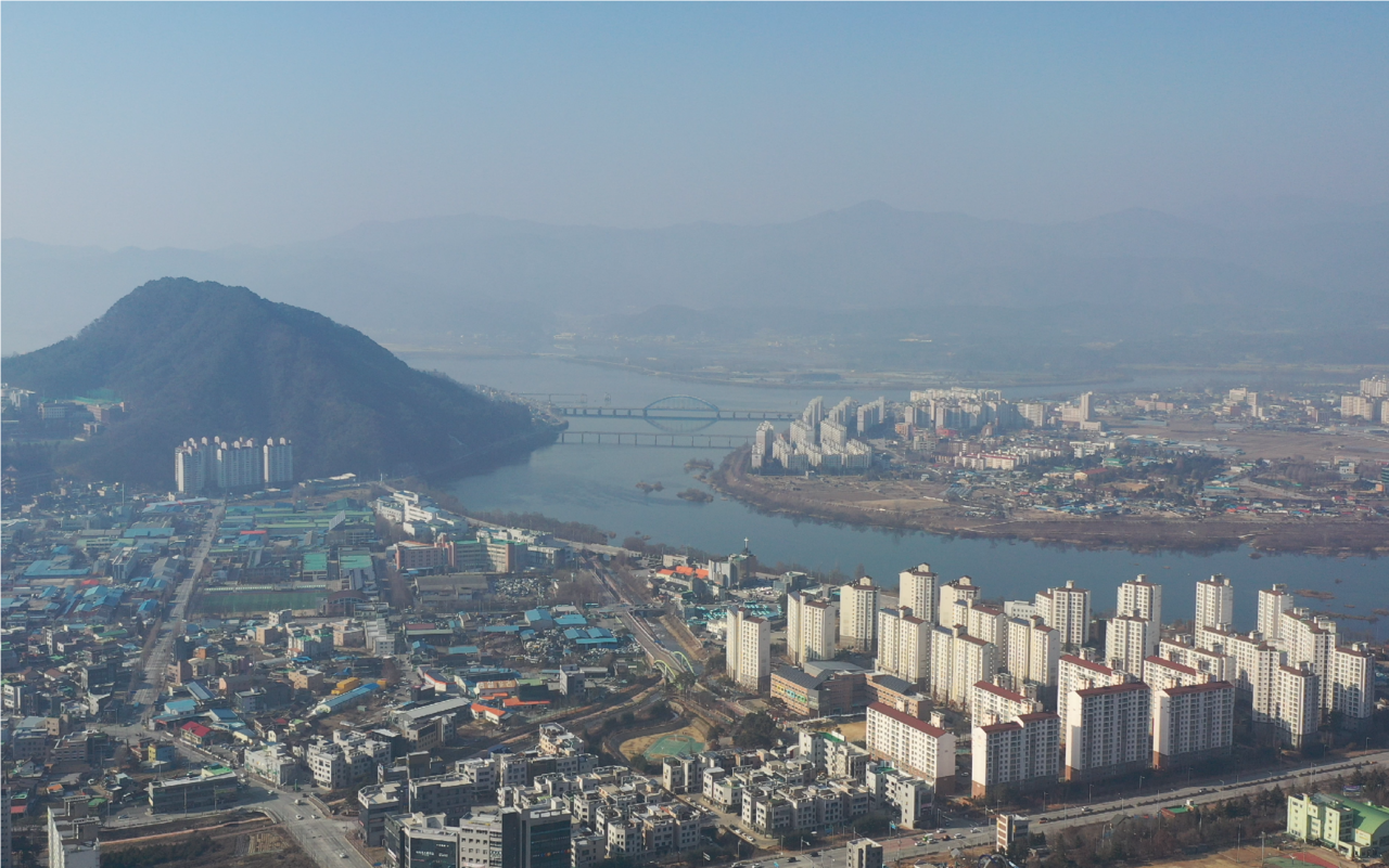 최근 1년간 춘천 상업지역 건축물 거래량이 80% 가까이 줄어든 것으로 나타났다. [사진은 기사와 무관]