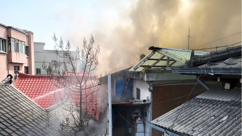 지난 4월 2일 운교동 한 주택에서 화재가 발생했다. (사진=강원도소방본부)