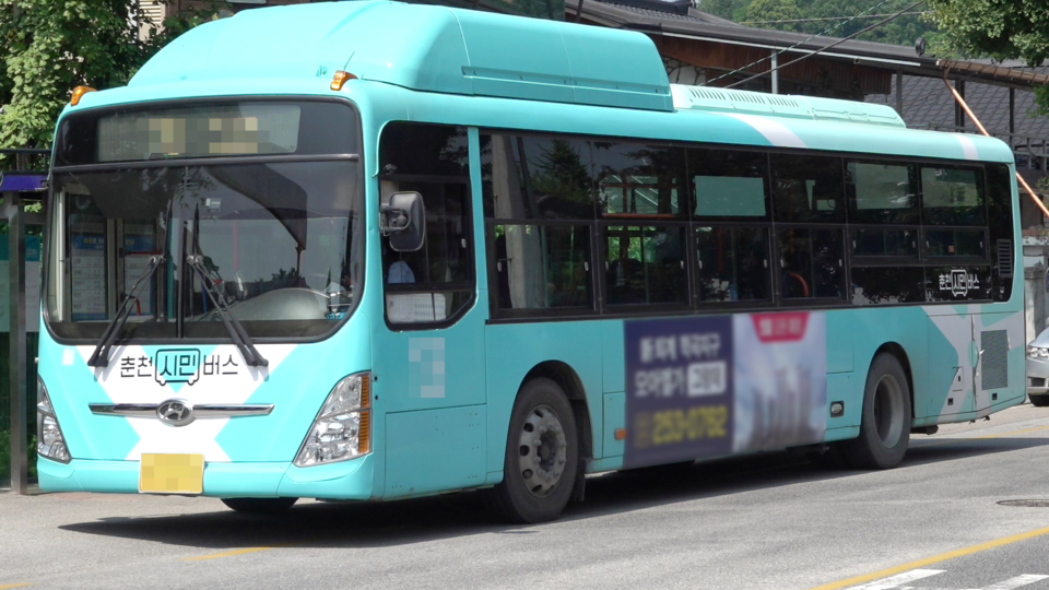 총 97대의 춘천시민버스가 21개 노선을 운행하고 있다. (사진=박지영 기자)