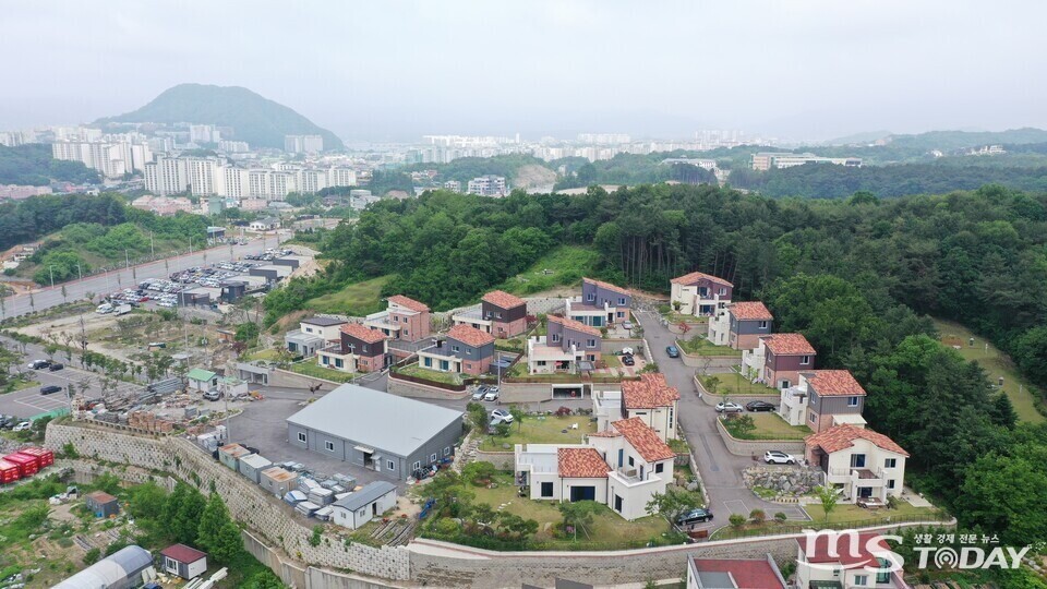 전원주택 부지로 개발된 춘천 동면의 한 토지. (사진=박지영 기자)