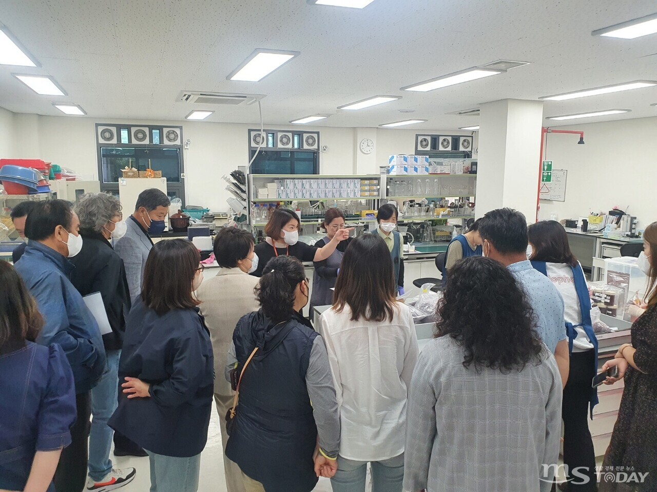 '찾아가는 기술탐색단' 행사가 지난달 26일 강원도농업기술원 농식품연구소에서 열렸다. (사진=강원테크노파트)