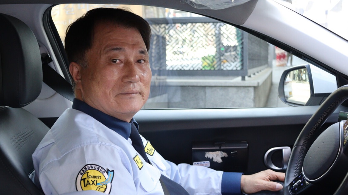 춘천에서 평생을 산 20년 경력 택시 운전사 정교순(64)씨는 "춘천 소개에 큰 자부심을 느낀다"고 말했다. (사진=최민준 기자)