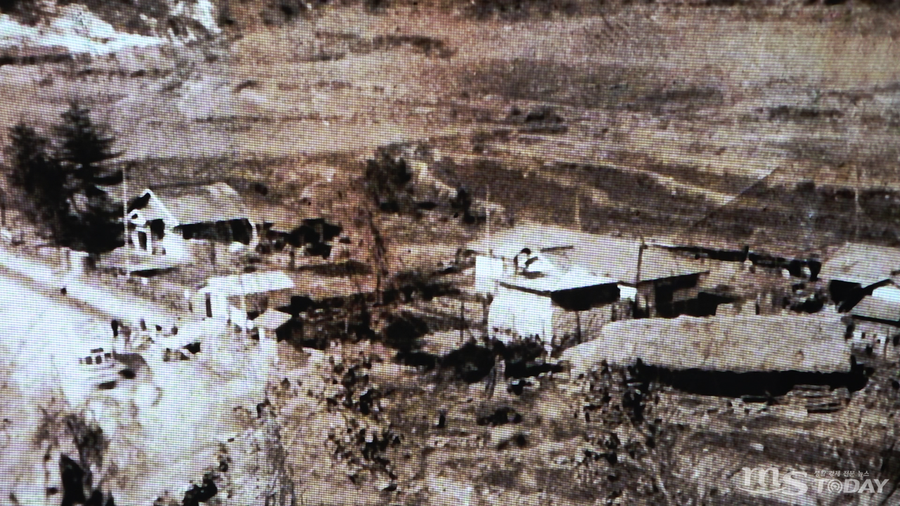 소양강댐 건설로 2만여 명이 삶의 터전을 잃고 이주했다. 사진은 춘천 소양강댐 건설로 수몰됐던 지역의 옛 모습. (사진=MS투데이 DB)