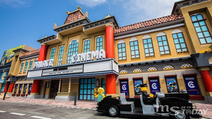 레고랜드 내 팔라스 4D 시네마에서는 '레고 드림즈' 시리즈를 기반으로 한 4D 영화를 감상할 수 있다. (사진=레고랜드 코리아 리조트)
