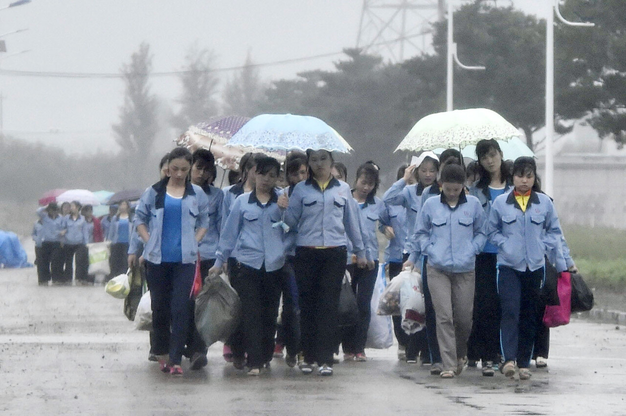 2016년 중국의 북한 노동자들. 사진=연합뉴스